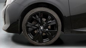 Peugeot 208 PURETECH ALLURE S/S