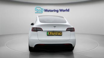 Tesla Model Y BASE