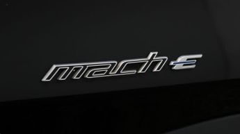 Ford Mustang Mach-E BASE