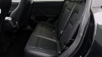 Tesla Model Y BASE