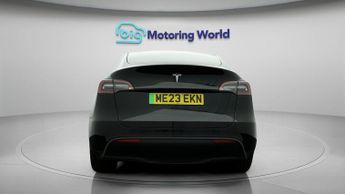 Tesla Model Y BASE