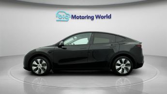 Tesla Model Y BASE