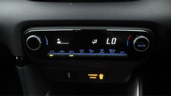 Mazda Mazda2 HYBRID PURE