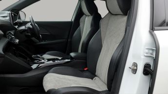Peugeot E-2008 GT PREMIUM