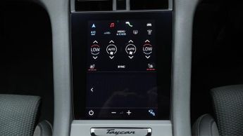 Porsche Taycan 4S