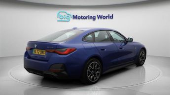 BMW i4 EDRIVE40 M SPORT