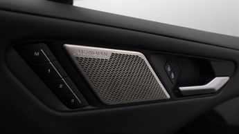 Jaguar I-PACE BLACK