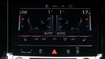 Audi e-tron QUATTRO BLACK EDITION