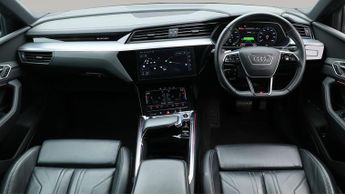 Audi e-tron QUATTRO BLACK EDITION