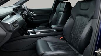 Audi e-tron QUATTRO BLACK EDITION