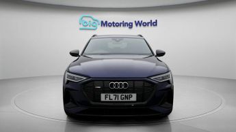 Audi e-tron QUATTRO BLACK EDITION