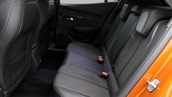 Peugeot E-2008 GT
