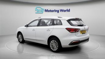 MG MG5 EXCLUSIVE