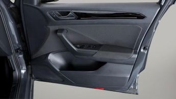 Volkswagen T-Roc BLACK EDITION TSI EVO DSG