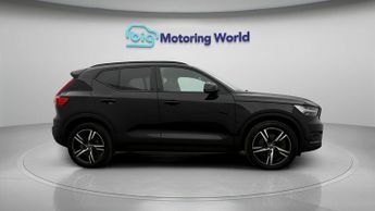 Volvo XC40 RECHARGE T5 R-DESIGN