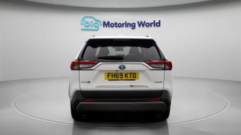 Toyota RAV4 VVT-I DESIGN