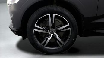 Volvo XC60 D4 R-DESIGN AWD