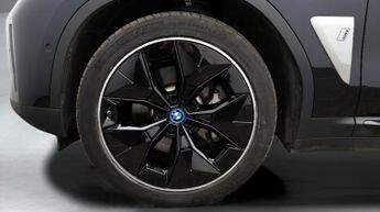 BMW iX3 PREMIER EDITION