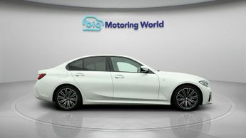 BMW 3 Series 320I M SPORT