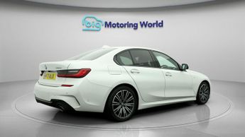 BMW 3 Series 320I M SPORT