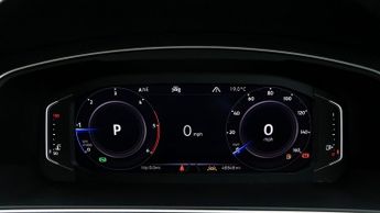 Volkswagen Tiguan R-LINE TECH TDI DSG