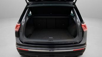 Volkswagen Tiguan R-LINE TECH TDI DSG