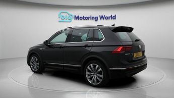 Volkswagen Tiguan R-LINE TECH TDI DSG