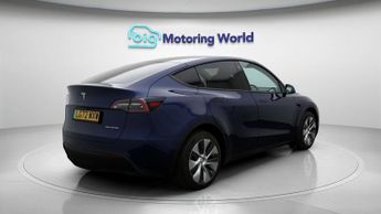 Tesla Model Y LONG RANGE AWD