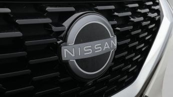 Nissan Qashqai DIG-T N-CONNECTA DCT