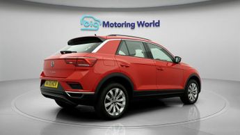 Volkswagen T-Roc SE TSI EVO DSG