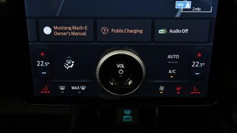 Ford Mustang Mach-E BASE