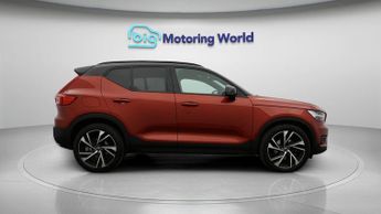Volvo XC40 T4 R-DESIGN PRO AWD