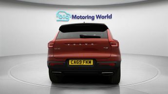 Volvo XC40 T4 R-DESIGN PRO AWD