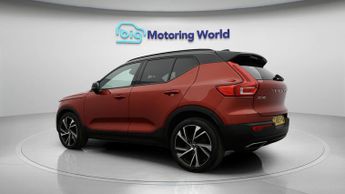 Volvo XC40 T4 R-DESIGN PRO AWD
