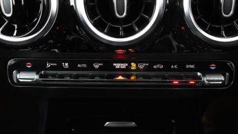 Mercedes-Benz GLA GLA 200 AMG LINE
