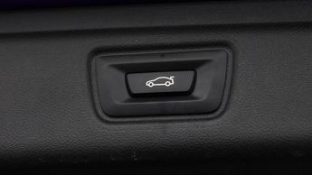 BMW 3 Series 330E M SPORT