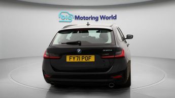 BMW 3 Series 330E SPORT PRO