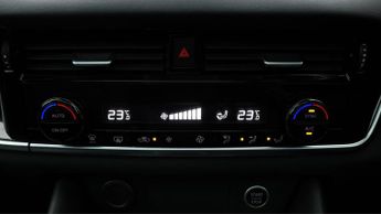 Nissan Qashqai DIG-T N-CONNECTA DCT