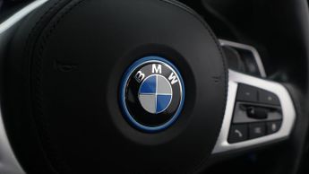 BMW 3 Series 330E M SPORT