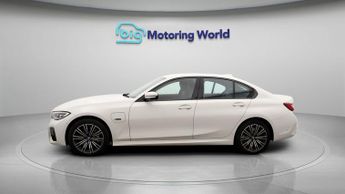 BMW 3 Series 330E M SPORT
