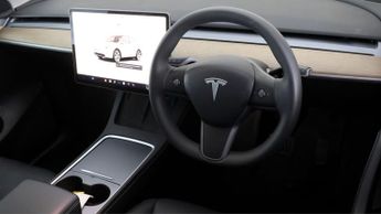 Tesla Model Y BASE