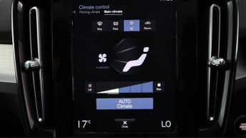 Volvo XC40 T3 MOMENTUM