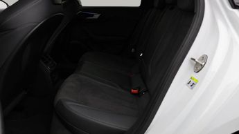 Audi A4 Avant AVANT TFSI S LINE BLACK EDITION