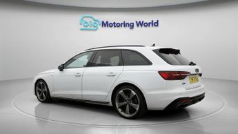 Audi A4 Avant AVANT TFSI S LINE BLACK EDITION