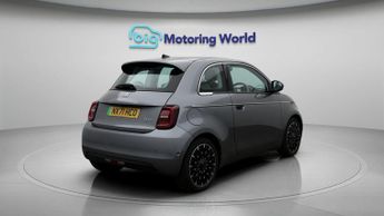 Fiat 500e LA PRIMA