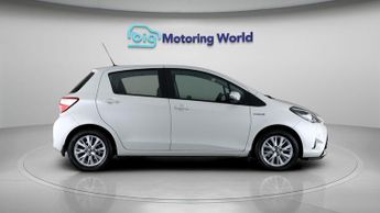 Toyota Yaris VVT-I ICON TECH