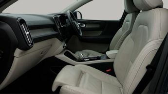 Volvo XC40 B4 INSCRIPTION