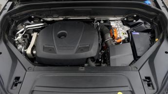 Volvo XC90 RECHARGE T8 PLUS AWD