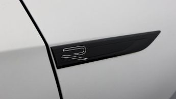 Volkswagen Golf R-LINE TDI DSG
