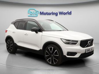 Volvo XC40 T4 R-DESIGN PRO AWD